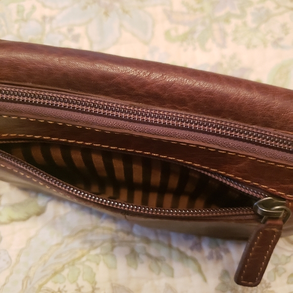 100% Leather Hip Purse - Picture 6 of 16